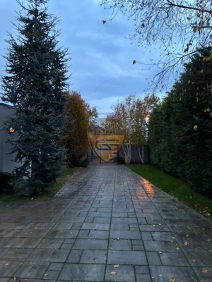 Vilă Premium – Teren 900mp 2 corpuri de casă Lux, Tehnologie Palazu - imagine 4