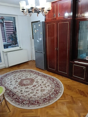 Vand apartament 2 camere - imagine 5
