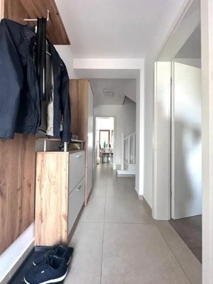 Duplex cu piscina- 4 camere si 2 bai - zona excelenta- Mosnita Noua - imagine 15