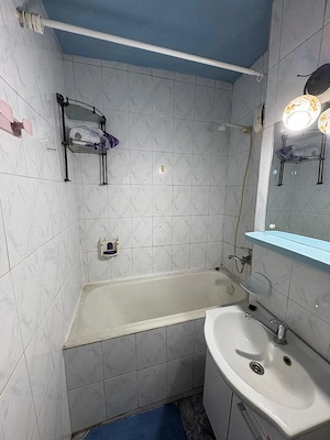 Vand apartament cu 2 camere semidecomandat  - imagine 8