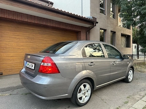 Chevrolet Aveo LS 90.000km model de echipare full niciun eveniment rutier un singur propietar de NOU - imagine 4