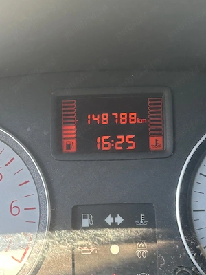 Vand URGENT Dacia logan MCV ,am  2013,km 149000 reali , 1.5 diesel , pret 3500 euro ,negociabil