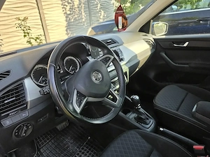 Skoda Fabia 1.2 benzina automata - imagine 3