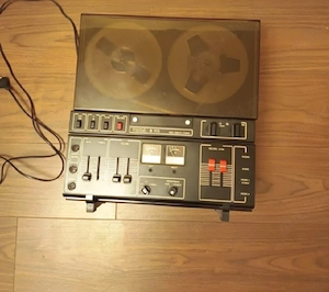 Magnefon Tesla B115,cu bobine,Vintage,Functional-High Fidelity Stereo