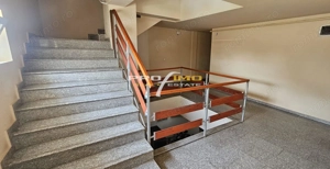 OPORTUNITATE - Apartament 2 camere, su.53mp. Parcare privata - imagine 3