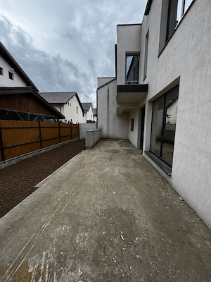 Duplex de vânzare Comuna Berceni zona Miorița - imagine 2