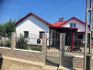 vand casa in Dragomiresti - imagine 5