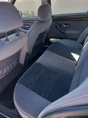 Peugeot 406 2.0 HDI - imagine 7