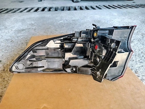 Lampa spate stanga Toyota corola break  stanga  noua - imagine 2