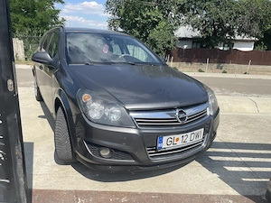 Vând Opel astra h 1.3 diesel an 2011  - imagine 4