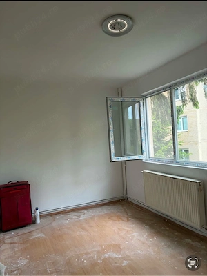 Vând apartament cu 3 camere în zona Dambu  - imagine 5