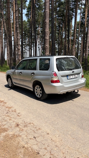 Subaru Forestar 4 4 Din 2007 de 2L Benzina  - imagine 4