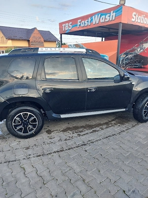 Dacia Duster  - imagine 8