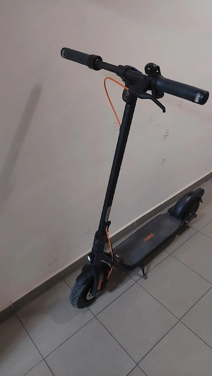 Ninebot KickScooter F2 Plus   aproape ca nouă, baterie 100% sănătoasă!