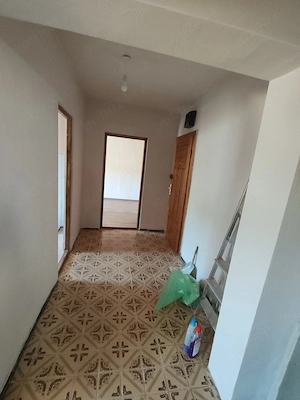 Vând apartament in Abrud, Alba  - imagine 2