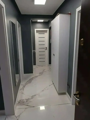 Vand apartament trei camere zona Podgoria.