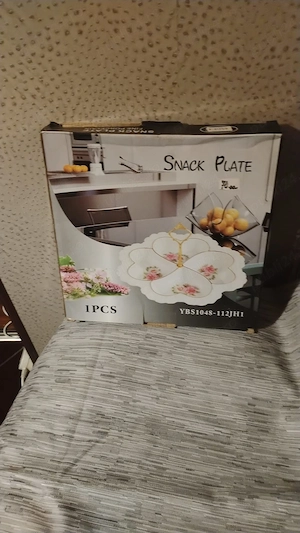 Vand Servicii din ceramica pentru fructe de la 90 lei pana la 150 lei