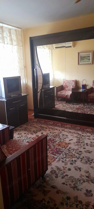 Inchiriez apartament 3 camere Tiglina1 - imagine 2