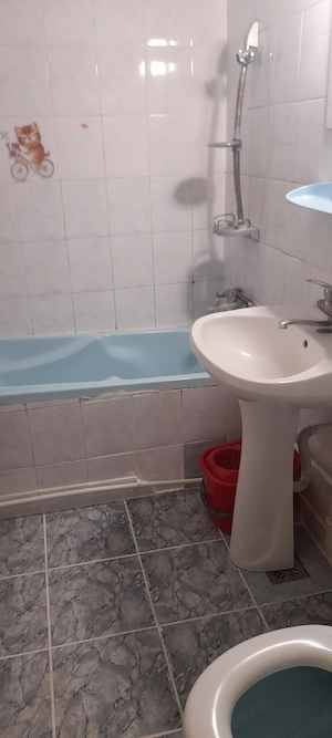 Inchiriez apartament 3 camere Tiglina1 - imagine 3