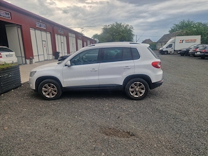 VW Tiguan 4x4 - imagine 3