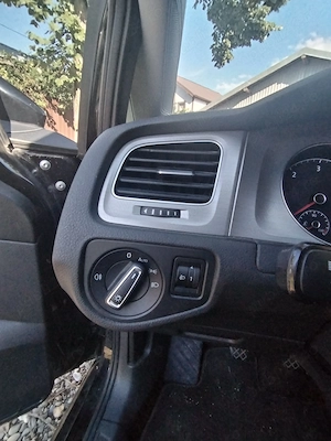 Vând Volkswagen golf 7  - imagine 6