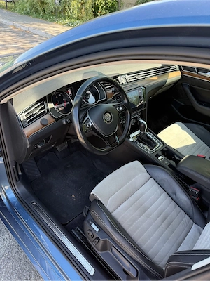 Volkswagen Passat B8 Variant 2.0 TDI 190 CP DSG 4Motion   2019 (în acte)  Se vinde Volkswagen Passat - imagine 5