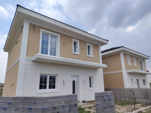 Duplex despartit prin C.T. - dormitor la parter - 3 bai - zona excelenta - imagine 2