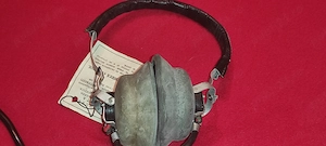 pt. colectionari  Casti transmisiuni armata Romana 1986 ce observati in poze  pret fix 120 ron 