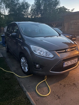 Ford grand c max negociabil 