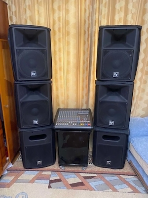 Vind sistem audio Pasiv ElectroVoice cu Dynacord PowerMate 1000-3.