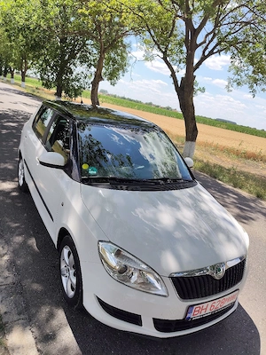 Skoda Fabia Hatchback 1.2 Tsi 86 cp Euro 5 - imagine 5