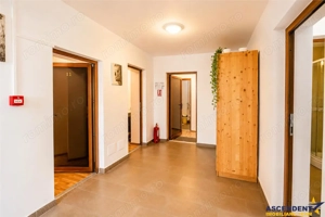 Pensiunea Casa Maria Busteni,afacere HoReCa,restaurant clasificat,spectacol montan - imagine 14