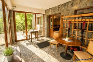 Pensiunea Casa Maria Busteni,afacere HoReCa,restaurant clasificat,spectacol montan - imagine 2