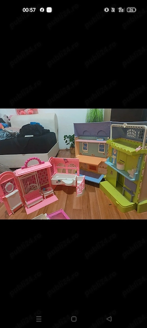 Căsuțe păpuși interactive care canta și vorbește 