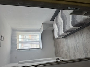 Proprietar vind apartament  - imagine 8
