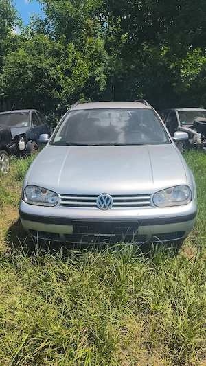 Dezmembrez Volkswagen Golf 4, break, 1.9 tdi, an 2001 - imagine 3