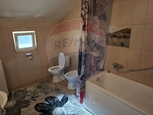 Casă / Vilă cu 4 camere de vânzare - imagine 20
