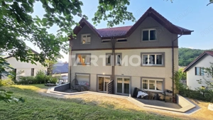 Vila mobilata 5 camere cu garaj Brasov - imagine 8