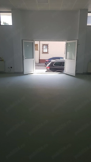 De închiriat depozit  90 MP , sector 4, pretabil pentru vânzări online înălțime 4.5 m. - imagine 8