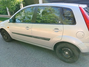 Vând Ford Fiesta 2006 1.4 16v - imagine 4