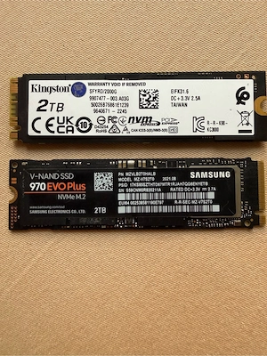 SSD Kingston si Samsung 2x2TB