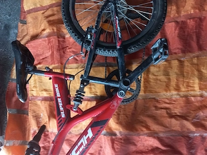 Bicicleta copii cu mici defecte