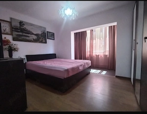 Proprietar vand apartament 3 camere decomandat