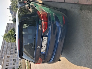 BMW, seria 2 model f46 an 2015, cutie automată  - imagine 2