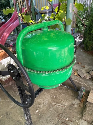 Betoniera 180L