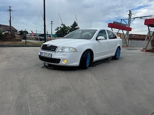 skoda octavia vrs 2,0 d 260 cp - imagine 3
