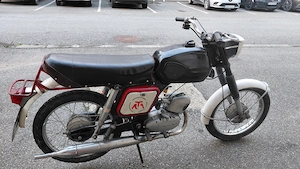 Motoreta mobra turist