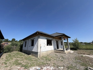 Casă de vânzare în comuna Suseni jud. Mureș - imagine 2