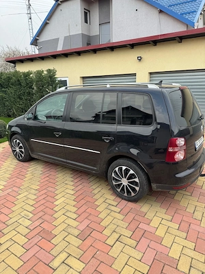 Volkswagen Touran 2.0 TDI DPF DSG R-Line Edition - imagine 7