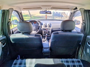 Dacia Duster 1.5 dci echipare Delsey - imagine 5